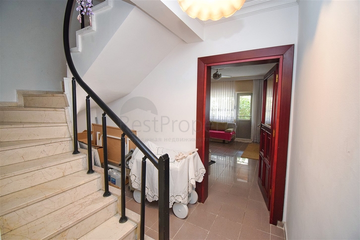 Вилла планировки 4+1 в районе Кемер - Анталия  Вилла планировки 4+1 в районе Кемер - Анталия