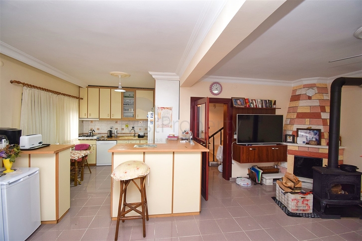 Вилла планировки 4+1 в районе Кемер - Анталия  Вилла планировки 4+1 в районе Кемер - Анталия