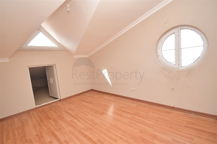 Квартира планировки 6+1 дуплекс в микрорайоне Пынарбашы - Анталия 