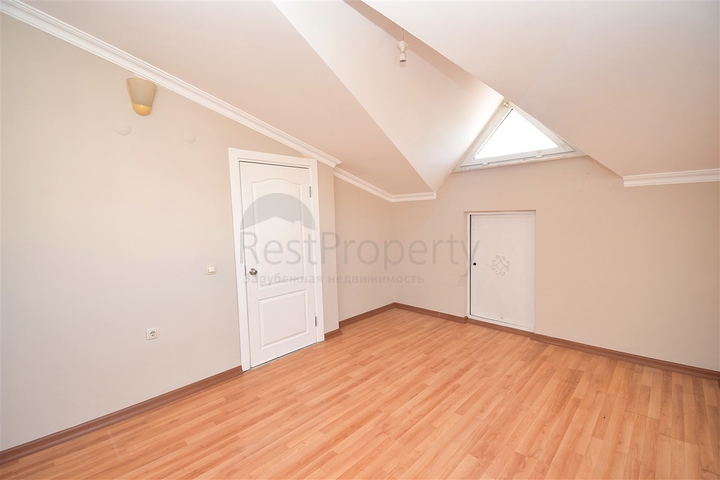 Квартира планировки 6+1 дуплекс в микрорайоне Пынарбашы - Анталия 