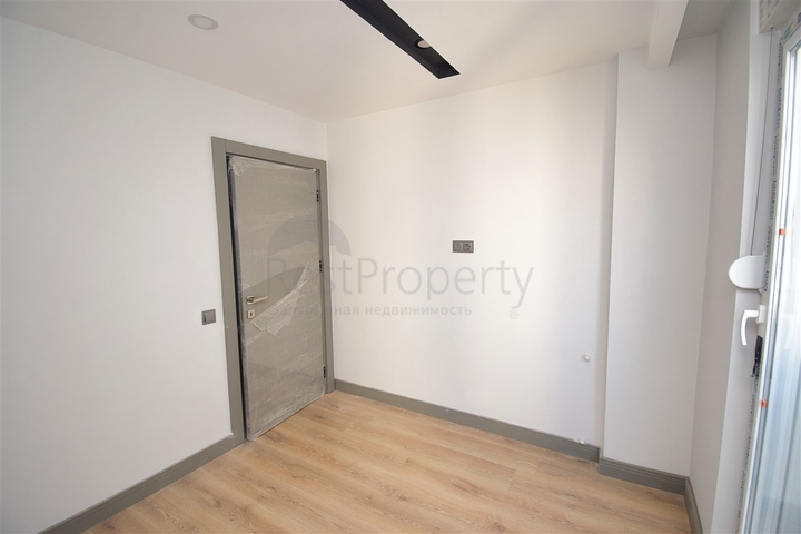 Квартира планировки 2+1 в центре города Анталия 