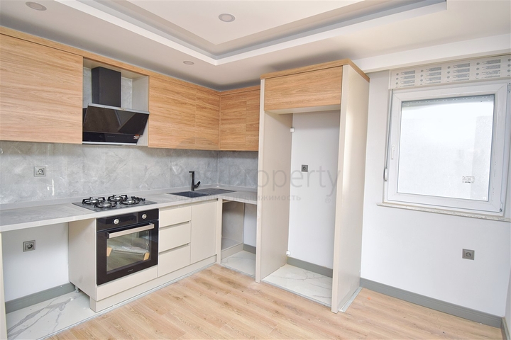 Квартира планировки 2+1 в центре города Анталия 