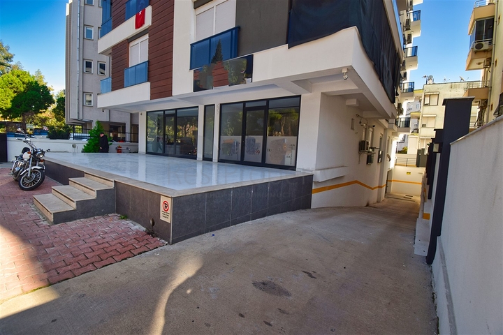 Квартира планировки 2+1 в центре города Анталия 