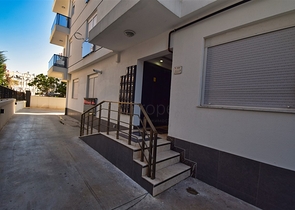 Квартира планировки 2+1 в центре города Анталия 