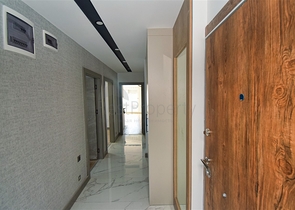 Квартира планировки 2+1 в центре города Анталия 