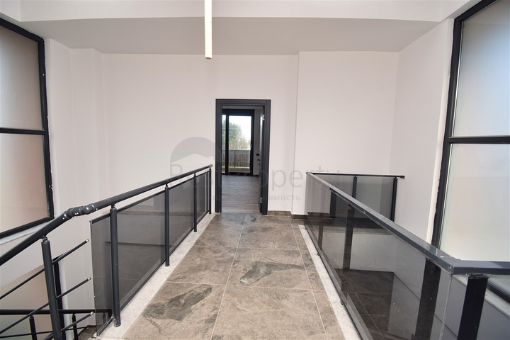 Вилла планировки 4+1 в микрорайоне Эрменек - Анталия 