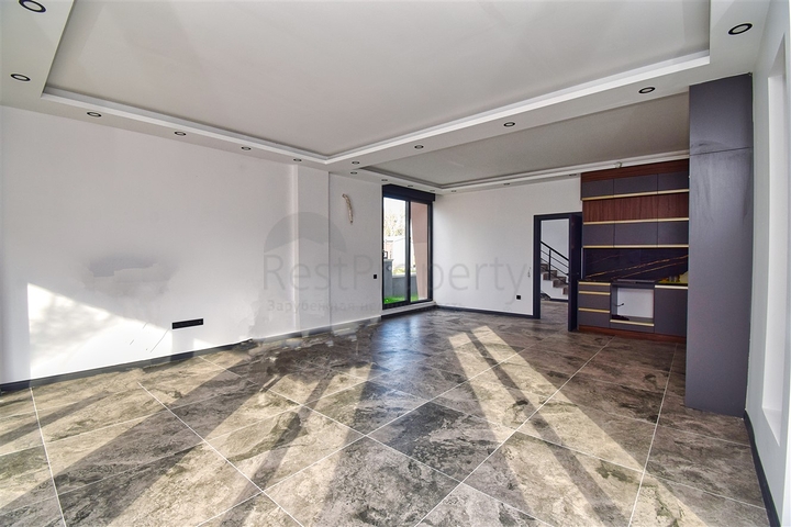 Вилла планировки 4+1 в микрорайоне Эрменек - Анталия 