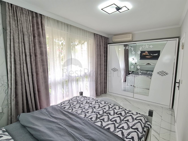 Квартира планировки 4+1 дуплекс в районе Кемер - Анталия 