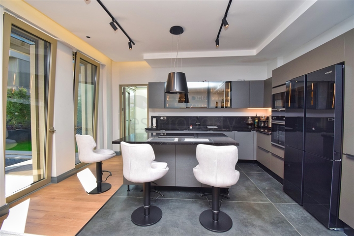 Виллы планировки 5+2 в районе Аксу - Анталия 