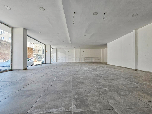 На продажу выставленно коммерческое помещение в микрорайоне Учген - Анталия 