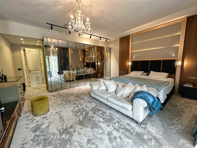 Вилла планировки 5+1 в районе Дошемеалты - Анталия 