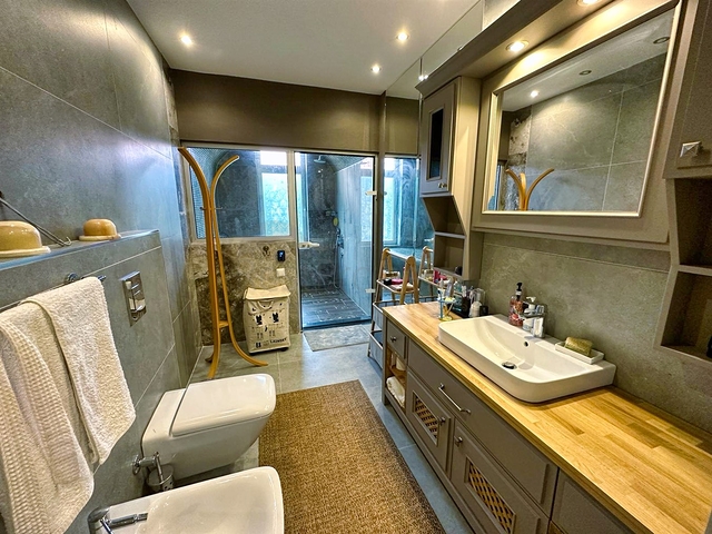 Вилла планировки 5+1 в районе Дошемеалты - Анталия 