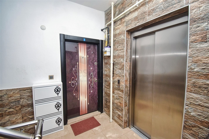 Квартира планировки 2+1 в микрорайоне Кызылтопрак - Анталия 