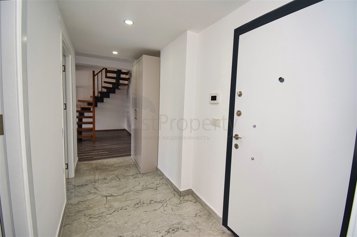 Квартира планировки 4+1 дуплекс в районе Хурма - Анталия 