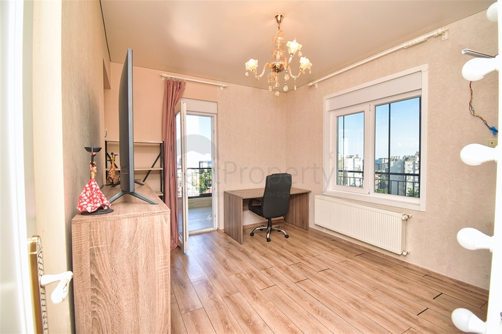 Квартира планировки 3+1 в микрорайоне Гюрсу - Анталия 