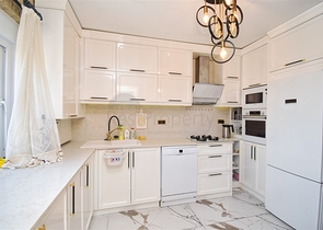 Квартира планировки 3+1 в микрорайоне Гюрсу - Анталия 