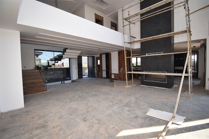 Вилла планировки 7+1 в районе Дошемеалты - Анталия 