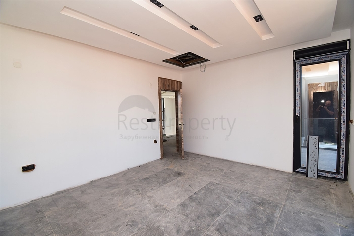 Вилла планировки 7+1 в районе Дошемеалты - Анталия 