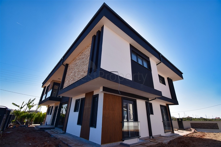 Вилла планировки 7+1 в районе Дошемеалты - Анталия 