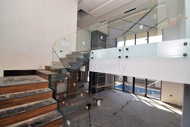 Вилла планировки 7+1 в районе Дошемеалты - Анталия 