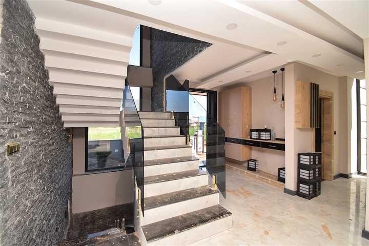 Вилла планировки 5+1 в районе Дошемеалты - Анталия 