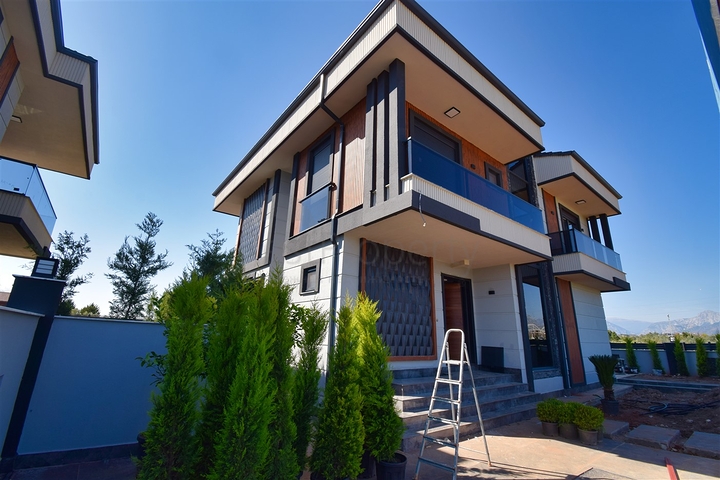 Вилла планировки 5+1 в районе Дошемеалты - Анталия 