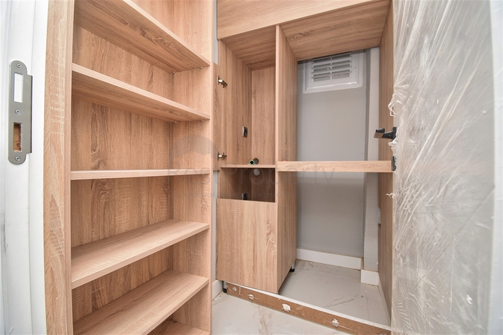 Квартира планировки 3+1 в микрорайоне Алтынкум - Анталия 