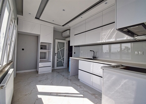 Квартира планировки 3+1 в микрорайоне Алтынкум - Анталия 