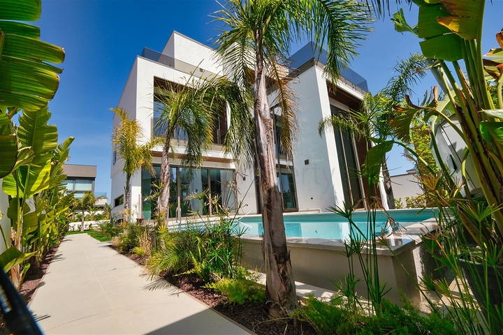 Вилла планировки 4+2 в микрорайоне Алтынкале - Анталия 