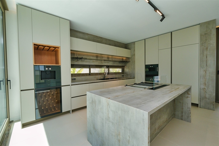 Вилла планировки 4+2 в микрорайоне Алтынкале - Анталия 