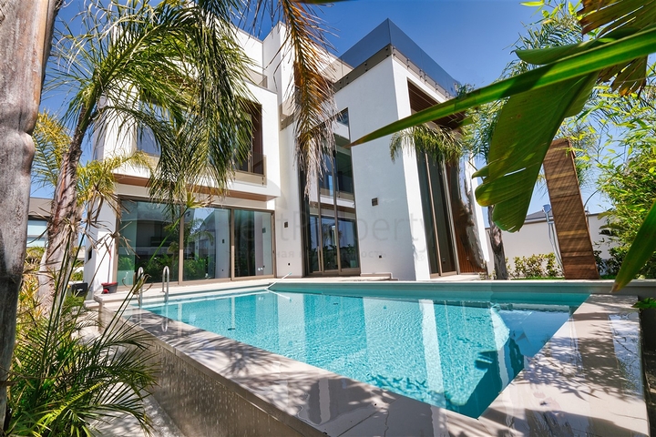 Вилла планировки 4+2 в микрорайоне Алтынкале - Анталия 