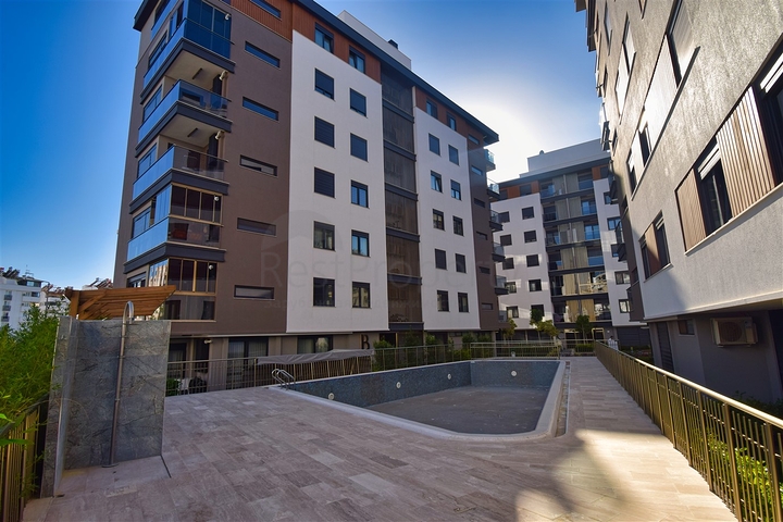 Квартиры планировки 2+1 и 3+1 в микрорайоне Унджалы - Анталия 