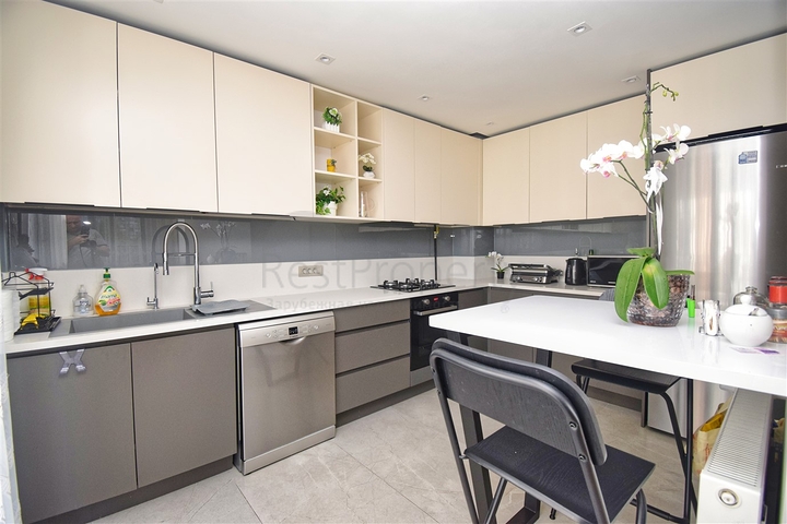 Квартиры планировки 2+1 и 3+1 в микрорайоне Унджалы - Анталия 