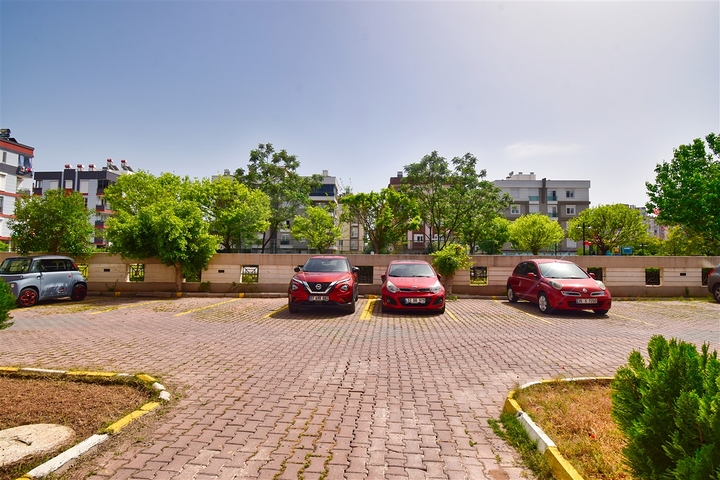 Квартира планировки 3+1 в микрорайоне Кызылтопрак - Анталия 