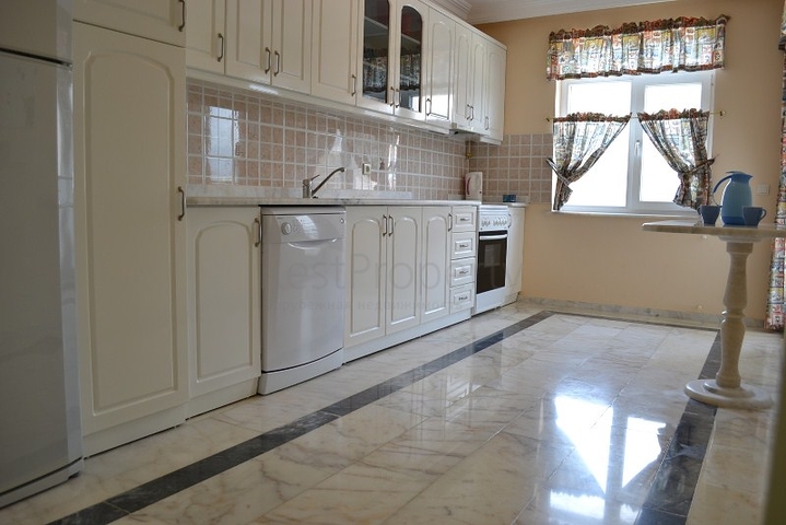 Квартира 2+1 на продажу от собственника в жилом комплексе на первой линии