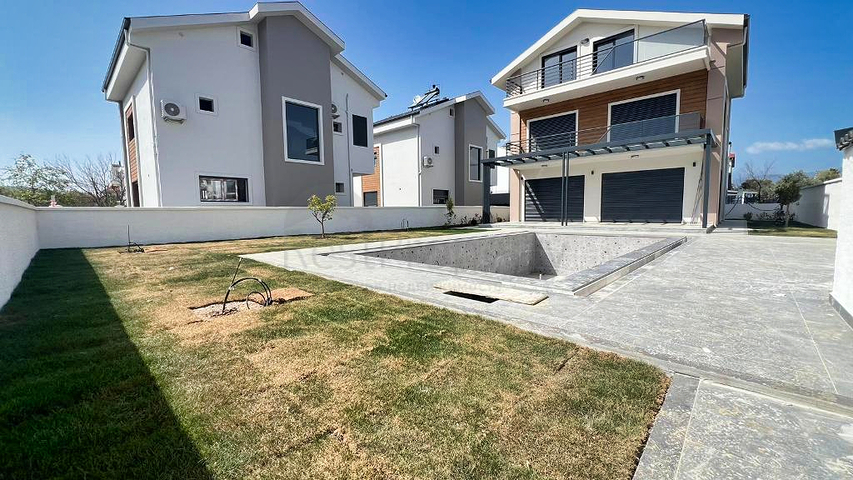 Вилла планировки 4+1 в районе Фетхие - Анталия 