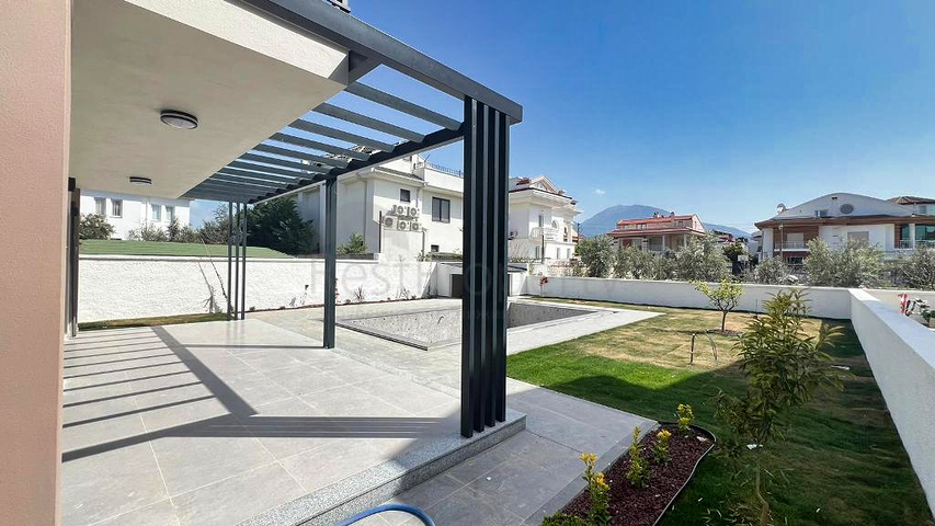 Вилла планировки 4+1 в районе Фетхие - Анталия 