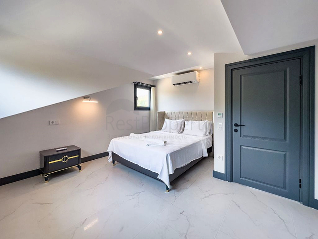 Вилла планировки 4+1 в районе Фетхие Анталия 