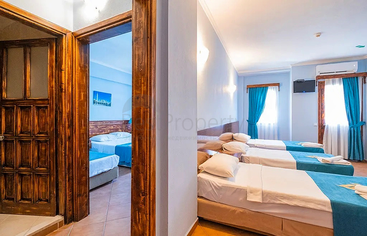 На продажу предлогается  отель 57 комнат  в районе Фетхие - Анталия 