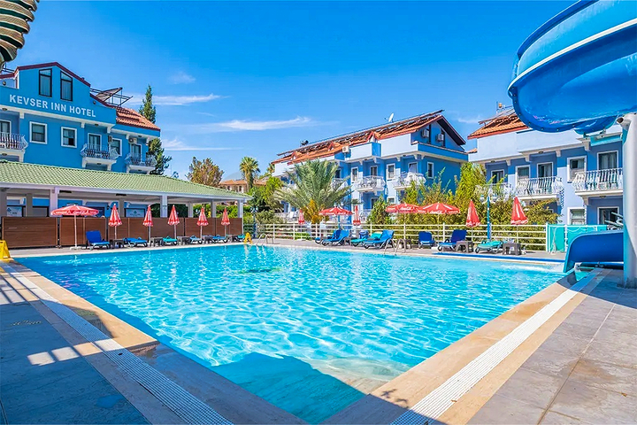 На продажу предлогается  отель 57 комнат  в районе Фетхие - Анталия 