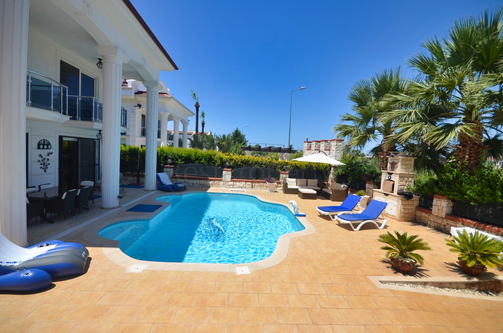 Вилла планировки 3+1 в районе Фетхие - Анталия