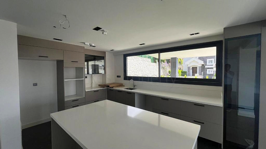 Вилла планировки 6+1 в районе Фетхие - Анталия 