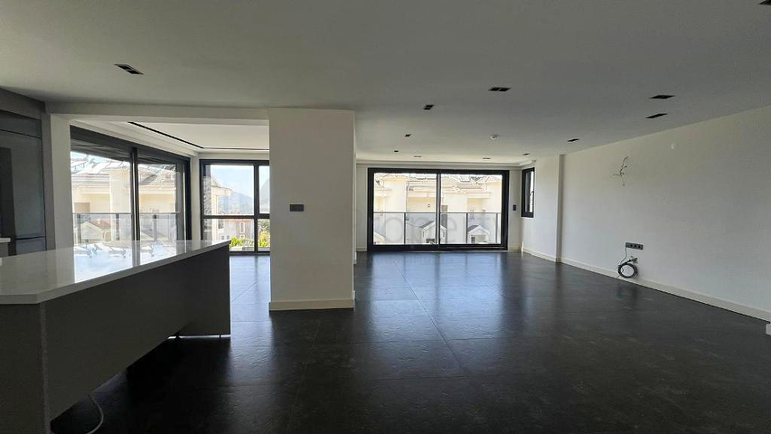 Вилла планировки 6+1 в районе Фетхие - Анталия 