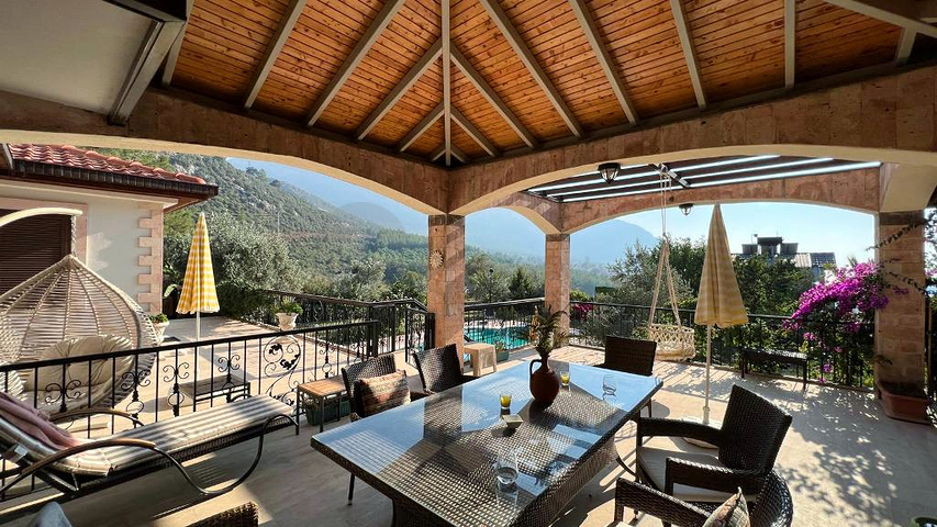 Вилла планировки 7+1 в районе Фетхие - Анталия 