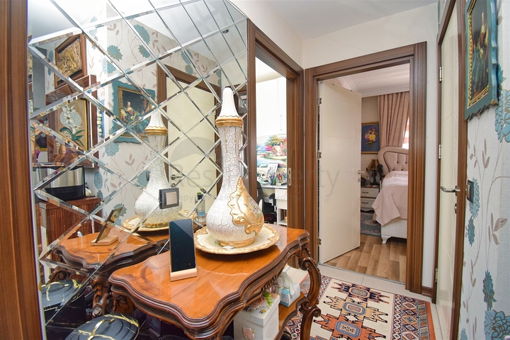 Квартира планировки 4+1 дуплекс в микрорайоне Унджалы - Анталия 