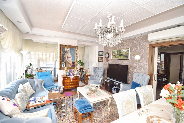 Квартира планировки 4+1 дуплекс в микрорайоне Унджалы - Анталия 