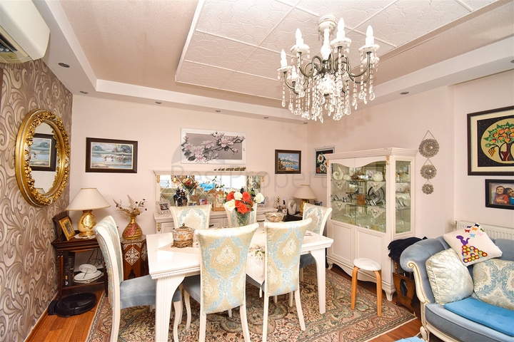 Квартира планировки 4+1 дуплекс в микрорайоне Унджалы - Анталия 