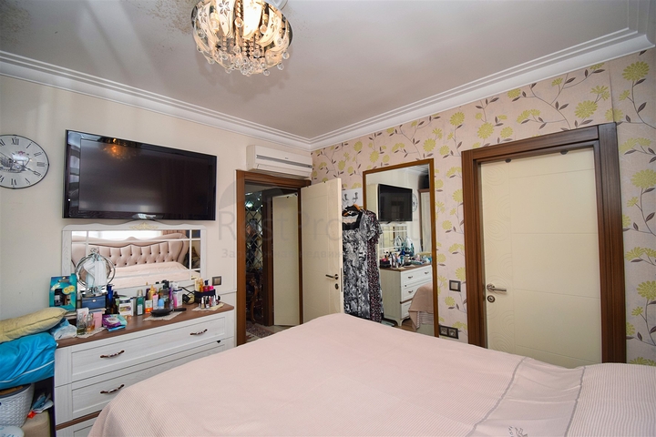 Квартира планировки 4+1 дуплекс в микрорайоне Унджалы - Анталия 