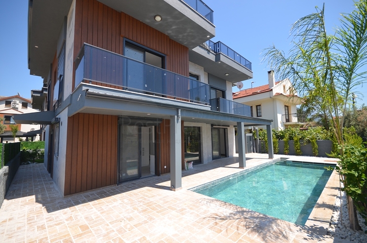 Вилла планировки 6+1 в районе Фетхие - Анталия 