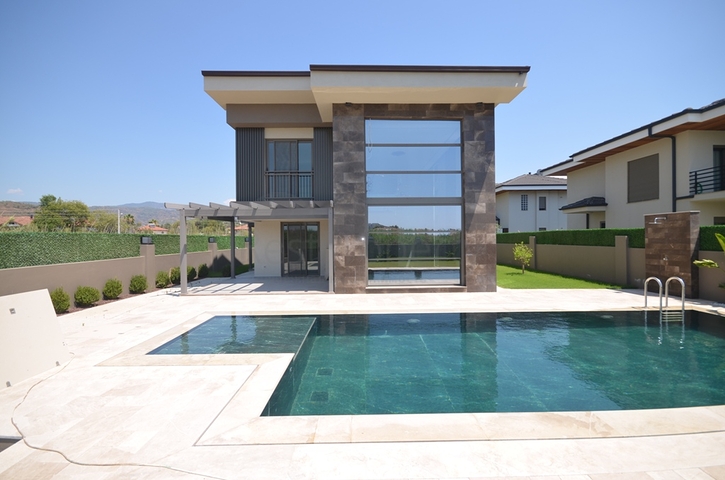 Вилла планировки 4+1 в районе Фетхие - Анталия 